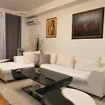 Elegance * Σκόπια